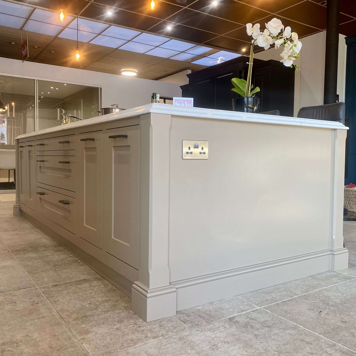 Kitchen Benjamin Moore Alexandria Beige